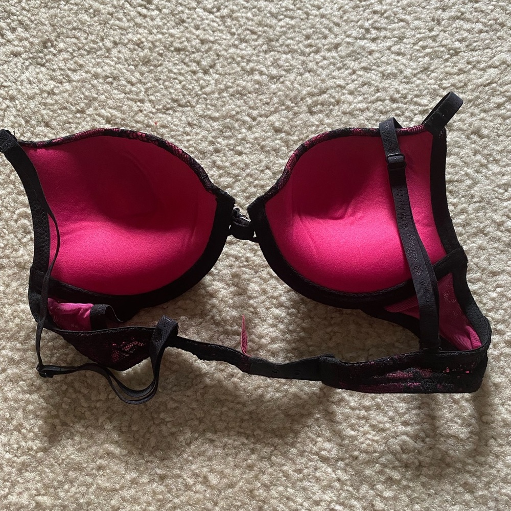 VS bra - Picture 2 of 3